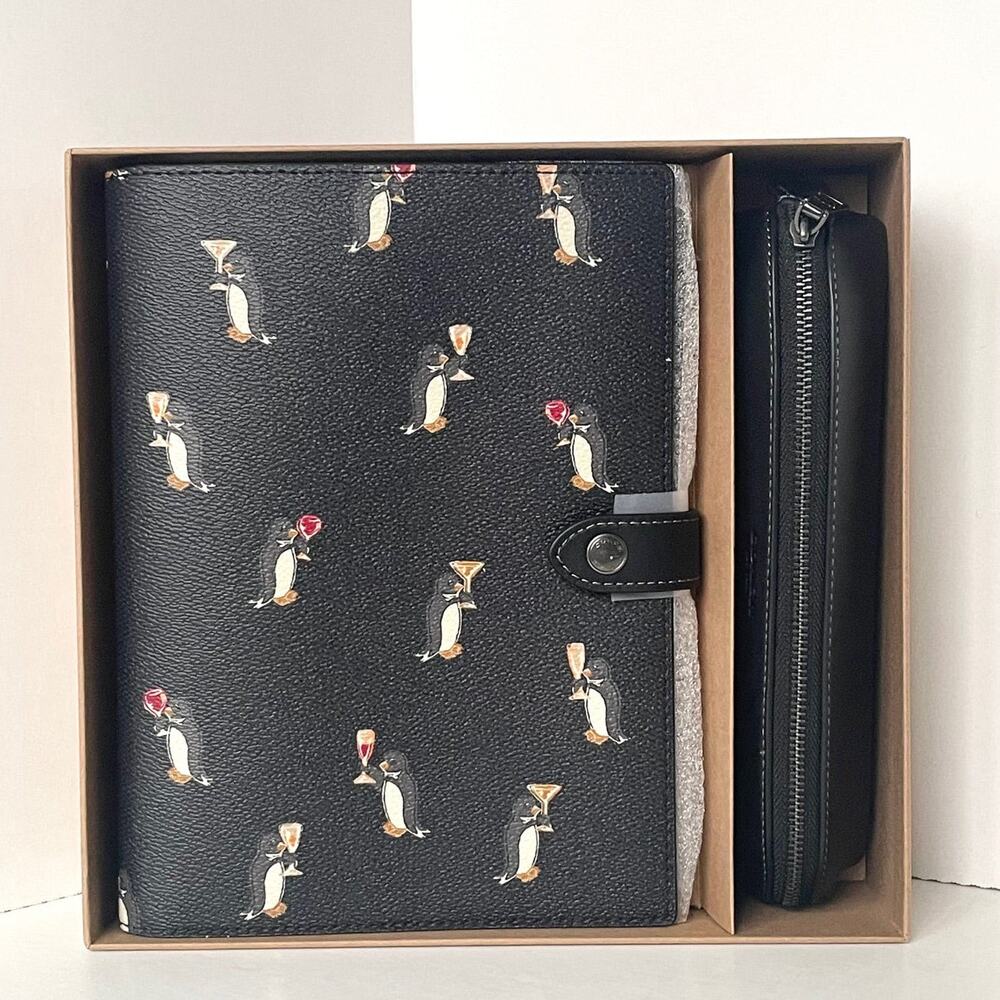 Coach CCP98 Penguin Signature Notebook Pencil Case Set